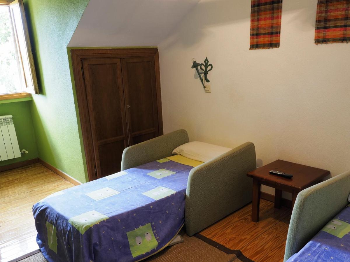 Hospedium Hostal Almanzor Navarredonda de Gredos Exterior photo