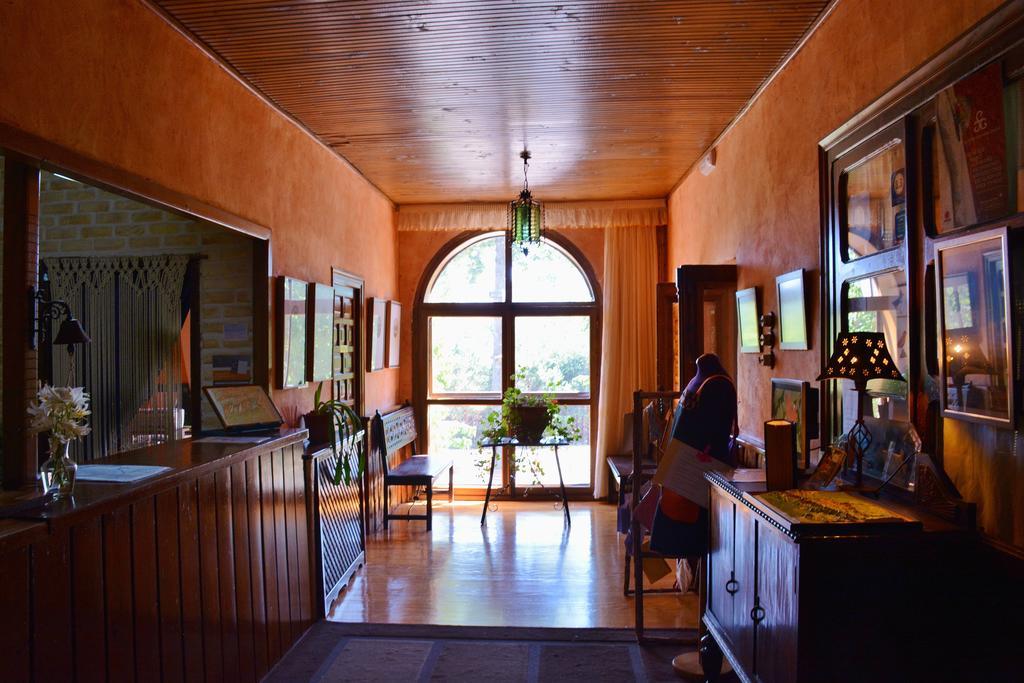 Hospedium Hostal Almanzor Navarredonda de Gredos Exterior photo